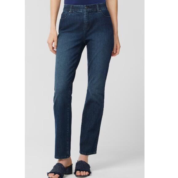 Fabulously Slimming by Chico's Mid Rise Straight Jeans Raw Hem Sz 00 Small - Picture 2 of 13